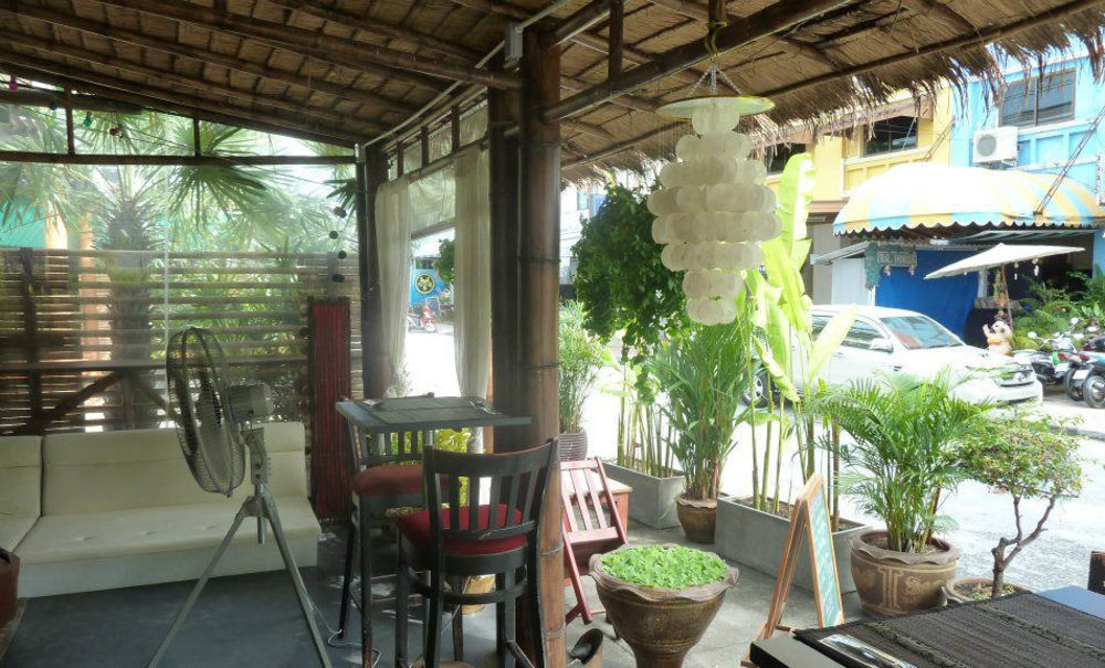 Super Green Hotel Chalong Exterior photo