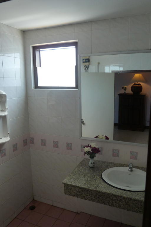 Super Green Hotel Chalong Room photo